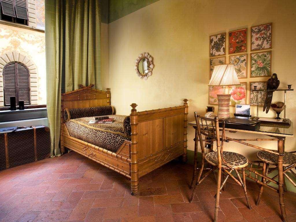 Graziella Patio Hotel Arezzo Room photo